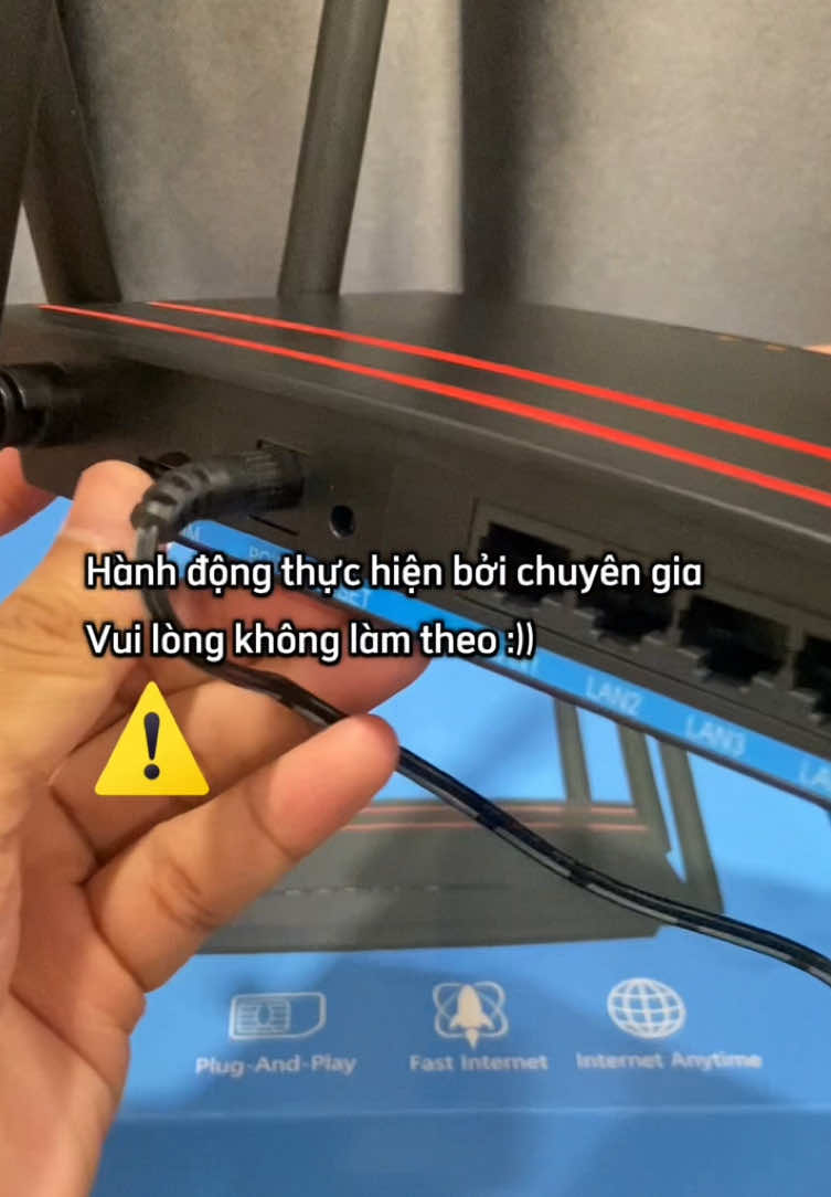 Anh em đừng làm theo chuyên gia nhé #xuhuong #2techshop #wifi #bophatwifisim4G #B688 