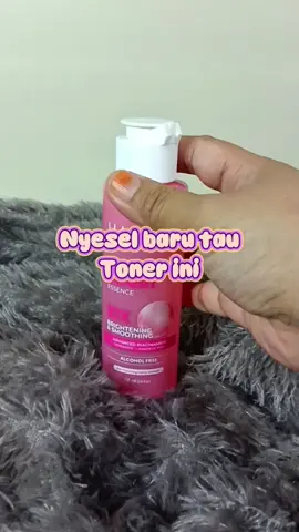 Kenapa baru tau toner ini. Toner pencerah dari Hanasui nih. #hanasui #essencetoner #tonerwajah #myskincare #skincareroutine 