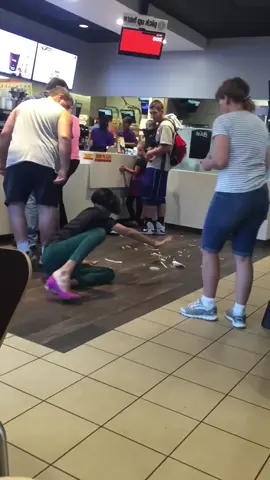 Funny prank #funnyvideo #prank #jumscare #prankscare #foryou #people #funny #funnytiktok 