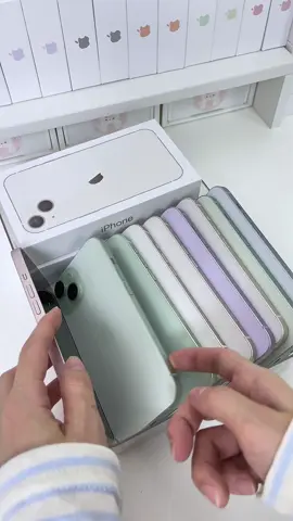 ASMR iPhone 13 gift box packaging #iphone #packingorders #packingasmr #asmr 