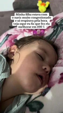 Na primeira noite já vi resultados, ela só respirava com a boca aberta o nariz estava muito congestionado, e a garganta infeccionada, estava tratando só com remédios médicos mas não estava resolvendo, então comecei fazer isso e foi surreal, por incrível que pareça ela ficou 100% em 2 dias 🥰🙏 E olha que eu não botava muita fé em remédio caseiro 😅🌱 #baby #gripe #remediocaseiro #dica #mamaes #maternidadereal #baby #maedeprimeiraviagem #fyppppppppppppppppppppppp 