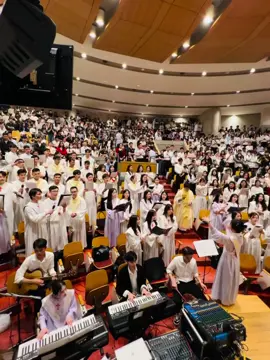 Có ai nghiện bài này khongg ạ.                                         -Bài hát:Khải hoàn ca🎶.          -Thể hiện:Ca đoàn giới trẻ Kanto❣️#cadoangioitrekanto #thanhca #conggiaovietnam #lephucsinh #fyp 