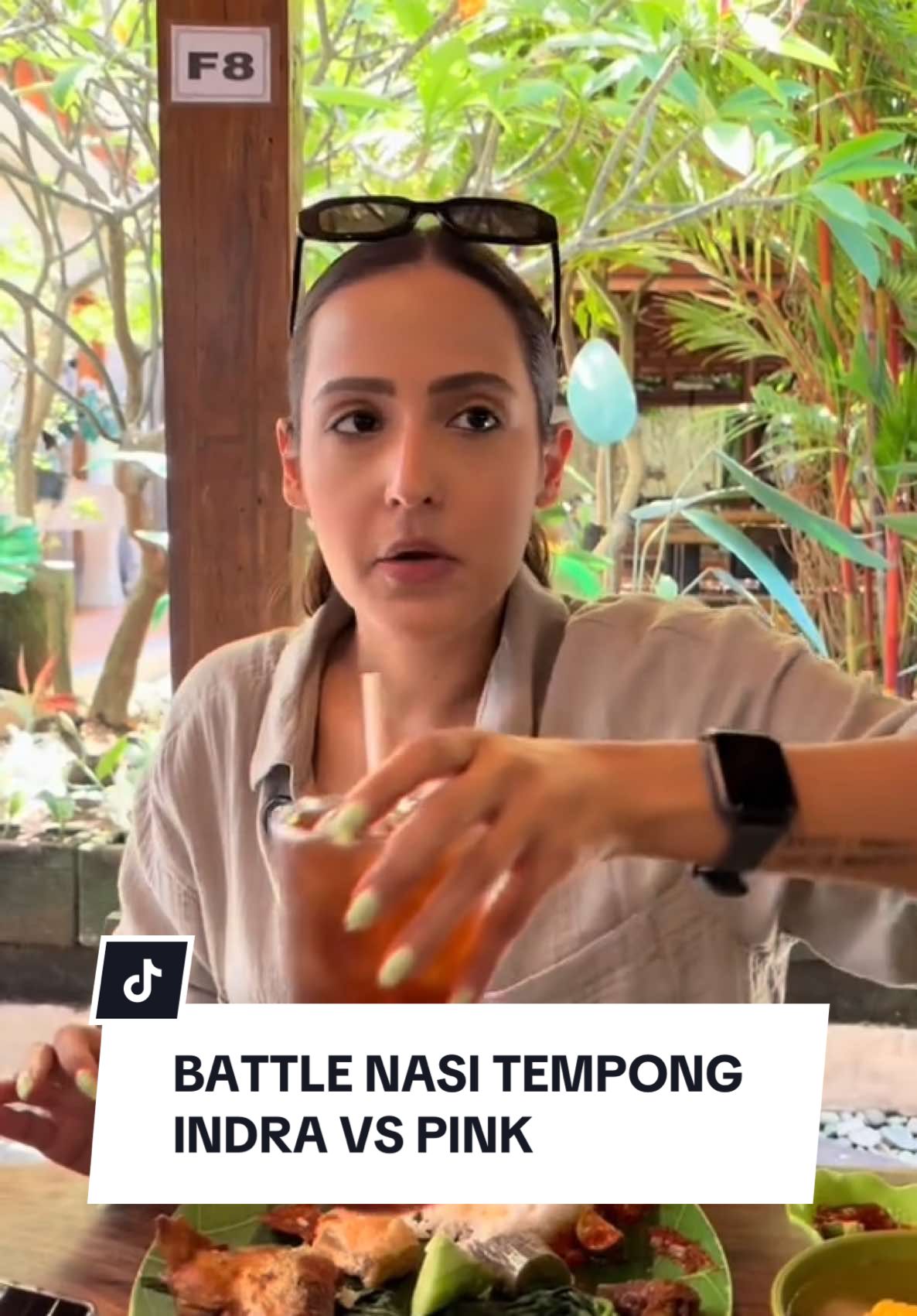Battle nasi tempong terviral di Bali !! Indra vs Pink Tempong - pedesnya bikin nangis tapi nagih! Kamu tim yang mana? #shareenj #nasitempong #kulinerbali #dailyvlog @nasi tempong indra 