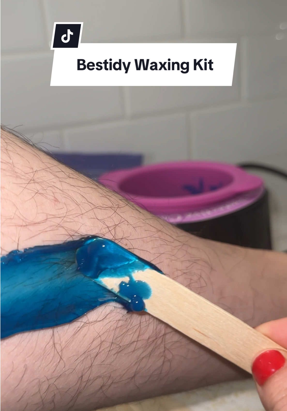 This wax kit is so affordable and comes with EVERYTHING you need for the softest, hairless skin ✨🤩 @bestidy_official #waxkit #waxathome #hairremoval #hairremovalwax #waxing #waxingathome #waxtok #waxbeads #waxersoftiktok 