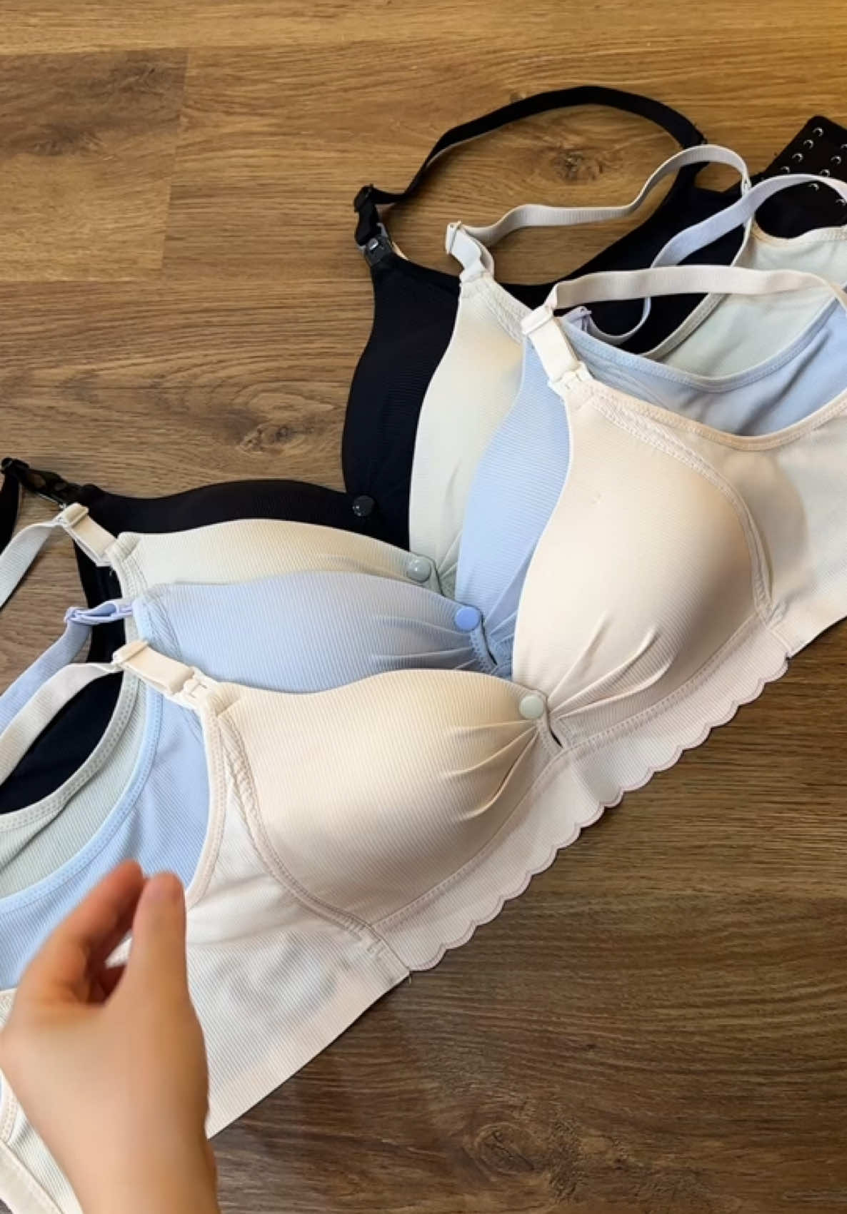 Mẫu này siêu êm, không gọng, nâng V1 cực đỉnh mặc là ghiền luôn các mom ạ#aolotbau #aongucchoconbu #xuhuongtiktok 