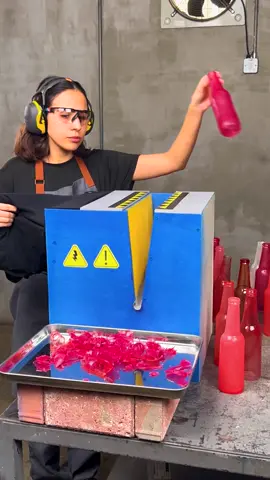 Hollywood’s Secret Revealed! 🎬 DIY Stunt Bottles from Regular Glass! 🤯