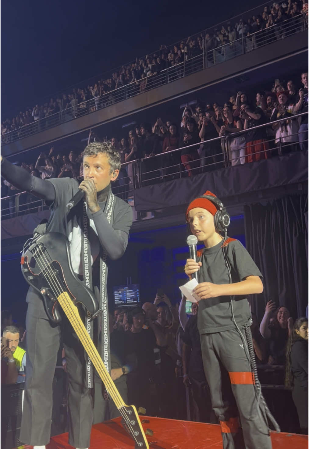 lo más cute de la noche #clancytour #twentyonepilots #tøp #clancy #ride 