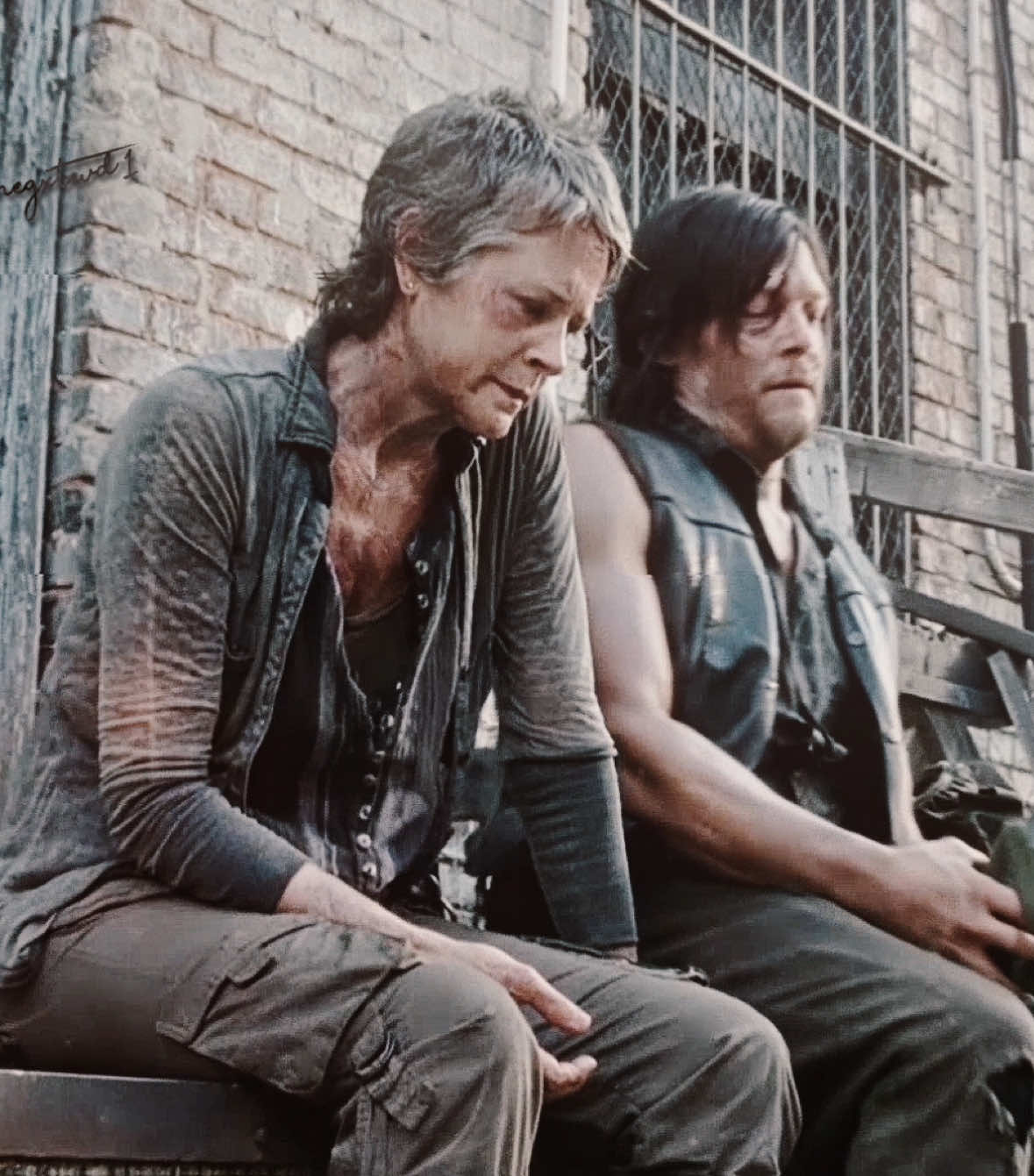 me and this guy, if we didn’t just stop talking one random day ☹️ #daryldixon #carolpeletier #twd #thewalkingdead #fyp  @jules @𝙀𝙢𝙢𝙞𑁤 @edits ✟ 