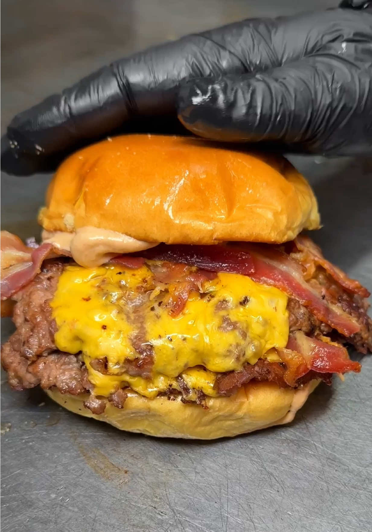 😍🍔💛