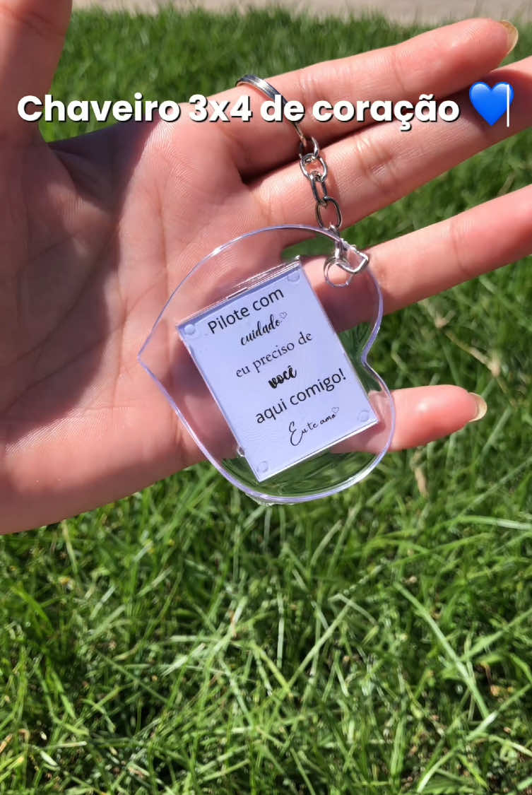 Marca o @ da pessoa que irá comprar um desse para você ! Chaveiro 3x4, modelo de coração ❤️ Enviamos para todo Brasil 🇧🇷  #chaveirodecoração #chaveiropersonalizado #chaveiros #ideiadepresente #ideiadepresentediadosnamorados 
