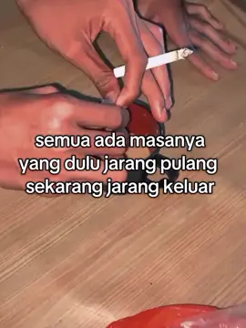 ubah lah sikap mu hingga orang orang tidak mengenal mu kembali#4upageシ 