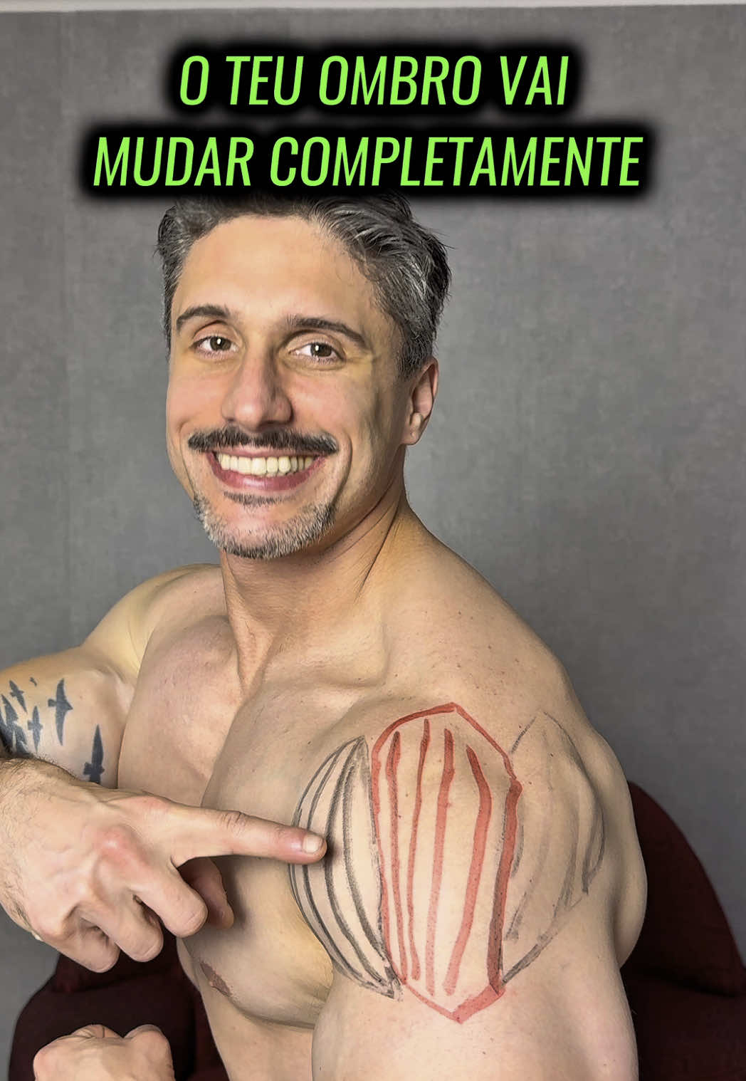 ISSO SIM VAI TRANSFORMAR TEU OMBRO  Erros clássicos que tu consegue consertar com pequenos e rápidos ajustes. Eai, tu já acerta todos esses? Me conta nos comentários Aproveita e já me segue pra aprender tudo sobre musculação na prática. Cupom 🏷️ GODINHO na @growthsupplements  #treino #musculação #massamuscular #Fitness #musculacao #fit #treinoedieta #musculaçao #hipertrofia #hipertrofiamuscular #ombros 
