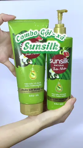 👉Bí kíp để tóc bóng, mượt, siêu thơm☘️ #sunsilk #daugoi #nóng #bết #gàu_ngứa #mùahè #moctoc #duongtoc #unbox #viral #xuhuong #muataitiktok #xh #trendtiktok #thuhaifreeship #fypシ゚ #trend #trending 
