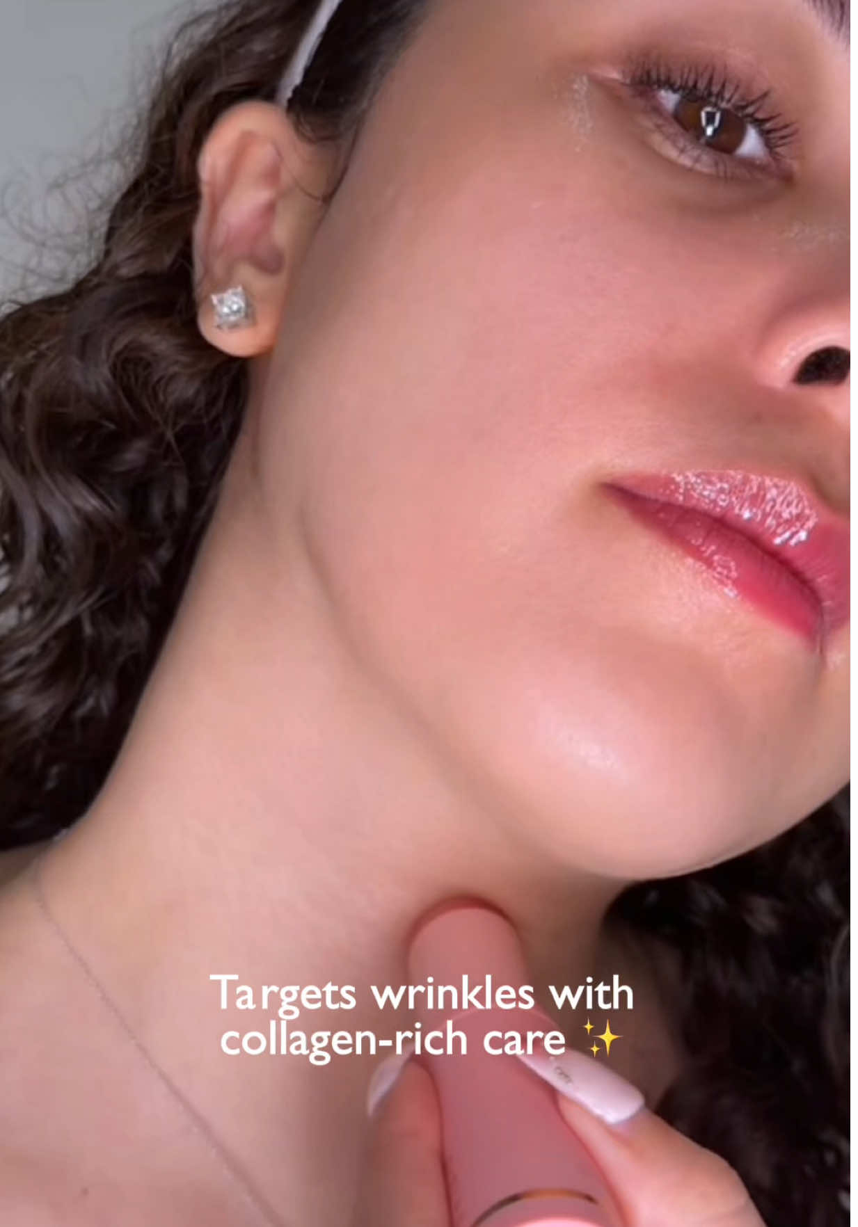 Aging? 🫣 Not on my watch!!🙅🏻‍♀️ Finally tried the K-drama balm everyone swears by!! 😍 It’s so easy to apply anytime & anywhere!! 💕 #neckwrinkles #neckcare #techneck #antiaging #wrinkles #neckcare #kahi #koreanskincare #glowyskin #skintok #skincaretips #wrinklecare @KAHI US 