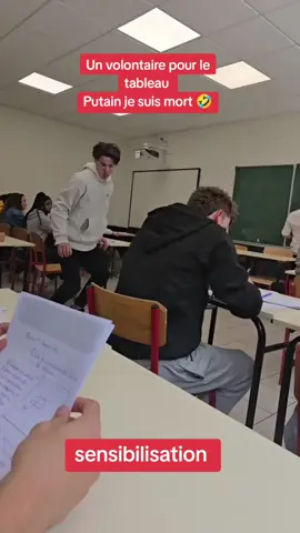 Un volontaire pour le tableau  Putain je suis mort  #lepen #inflation #actualite #bfmtv #cnews #viralvideos #gouvernement 