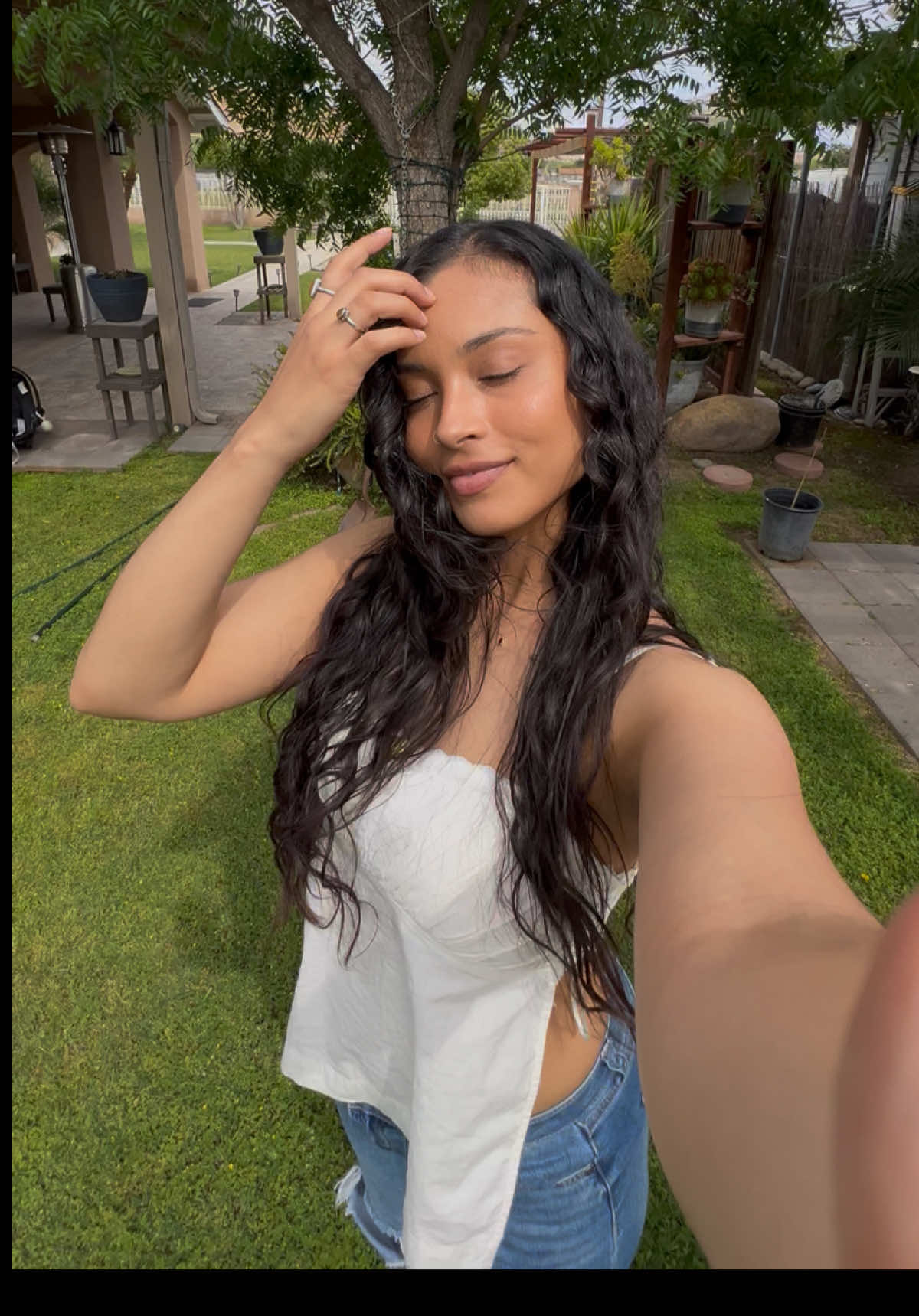 Ok I need lighting and angle recommendations asap🤣 #momlife #grwm #fyp #naturalmakeup 