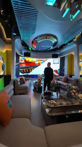 The lighting system in the nightclub is programmable, capable of creating a variety of dynamic effects that sync with the music.#design #karaoke #partyroom #ktv #decoration #nightclub 