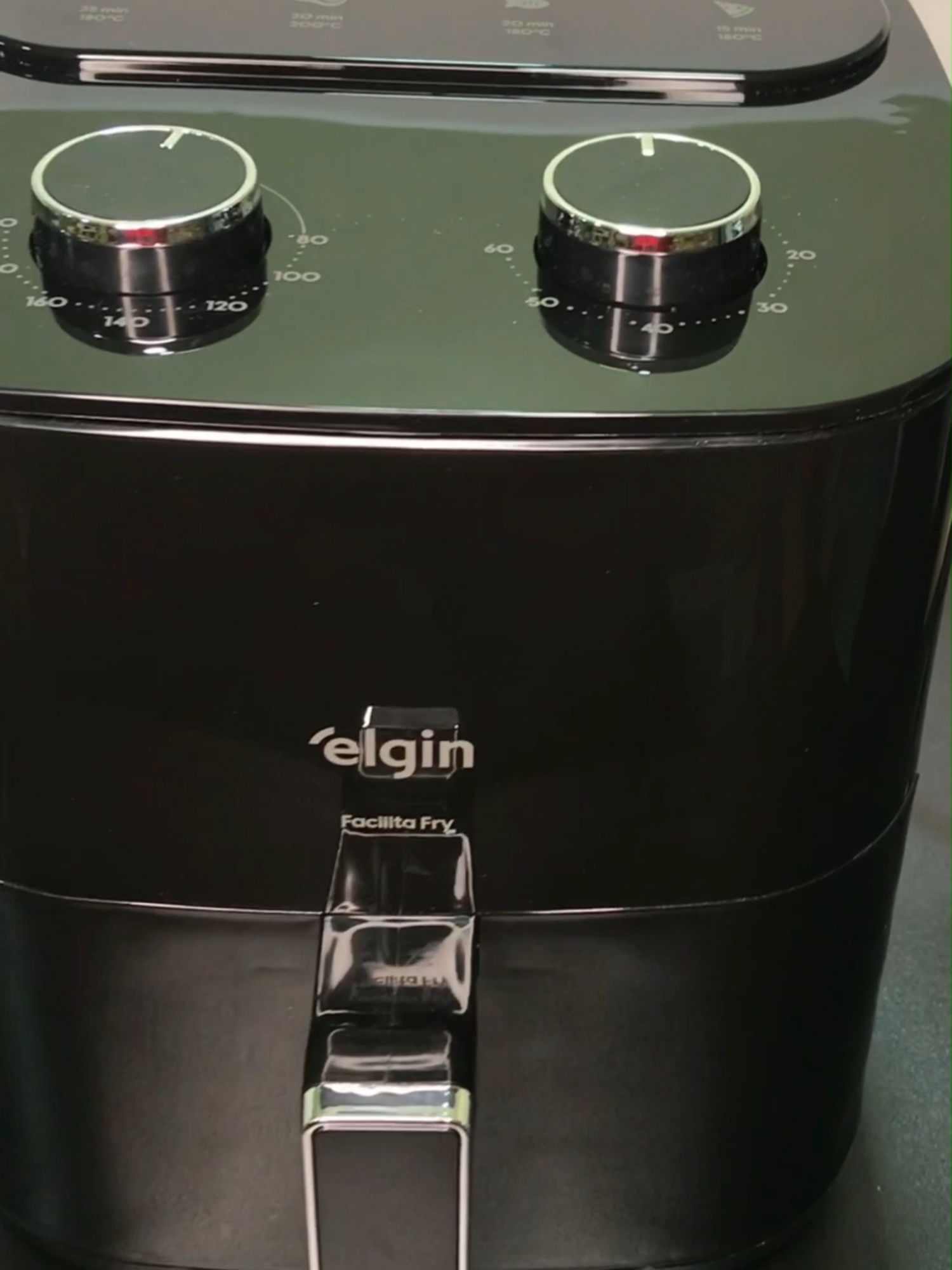 Air Fryer Facilita Fry da Elgin! Perfeita pra presentear quem você ama e deixar a cozinha equipada! #airfryer #elgin #cozinha