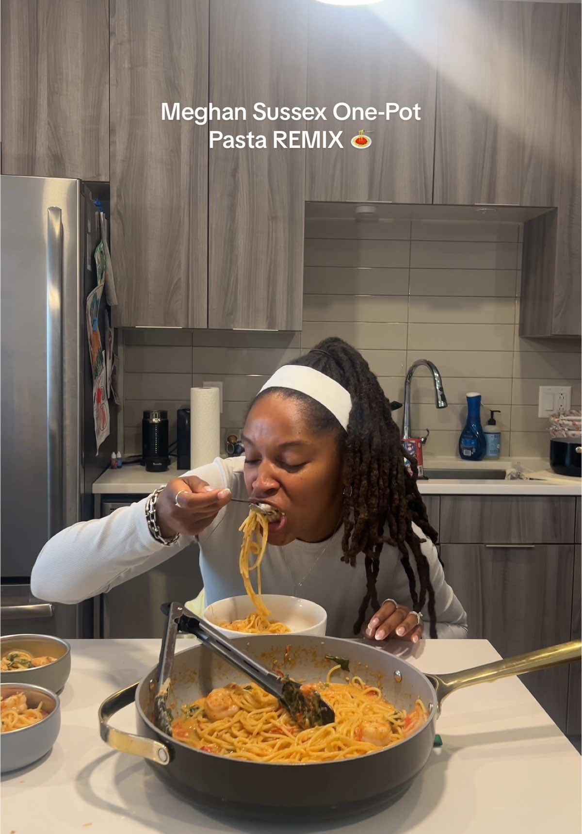 So many people said to add in chicken broth to Meghan Sussex recipe, so that I did! Y’all tell no lies!! 🙌🏾😮‍💨 We all devoured (kids too)! So so so good! #onepotmeals #kidapprovedmeals #onepotpasta #easypastarecipe #easyfamilymeals @Caraway Home 