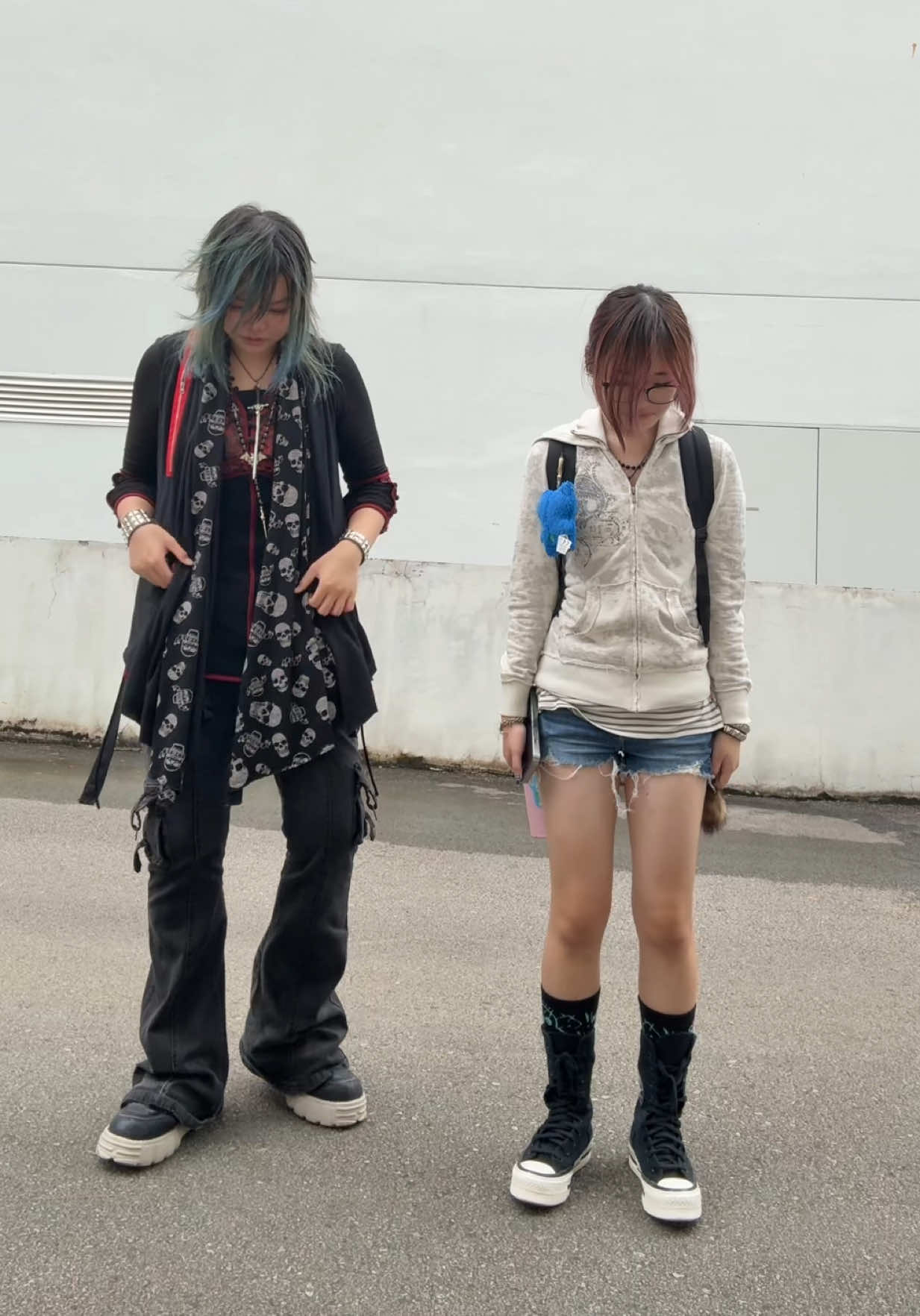 What is tp design even about man 🙁 @🐟𖤐ˊ˗  #fitcheck #outfittransition #promtransition #vkei #visualkei #jfashion #sgfashion #whytp #tpdesign #vkeihair #fashionstudent #tp #fashion tp fashion spit on your hand and stroke my c at a medium pace transition pants from @taobao.singapore #Taobao #TaobaoHaul #TaobaoSG 