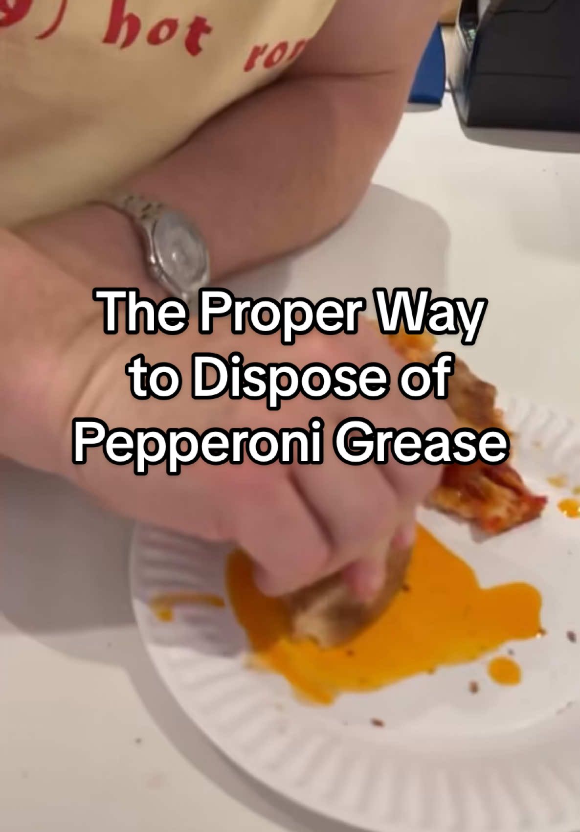 What do you do with the grease that drips out of your NY-style slice? Let us show you! #dannyboysfamouspizza #nystylepizza #pizzagrease #pizzadoughhack 