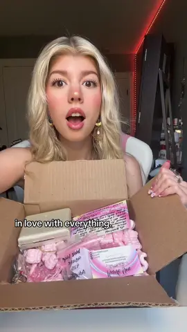 @raquel you are incredible ♥️🔮 jewelry jar is coming up next!! #jewelrygirl #crystals #crystalshop #fyp #mysteryjewelry #mystery 