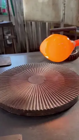 24krt Gold Glass making amazing objects  #satisfying #glass #after #cutting #design #making #amizing #SYLCM #foryoupagе 
