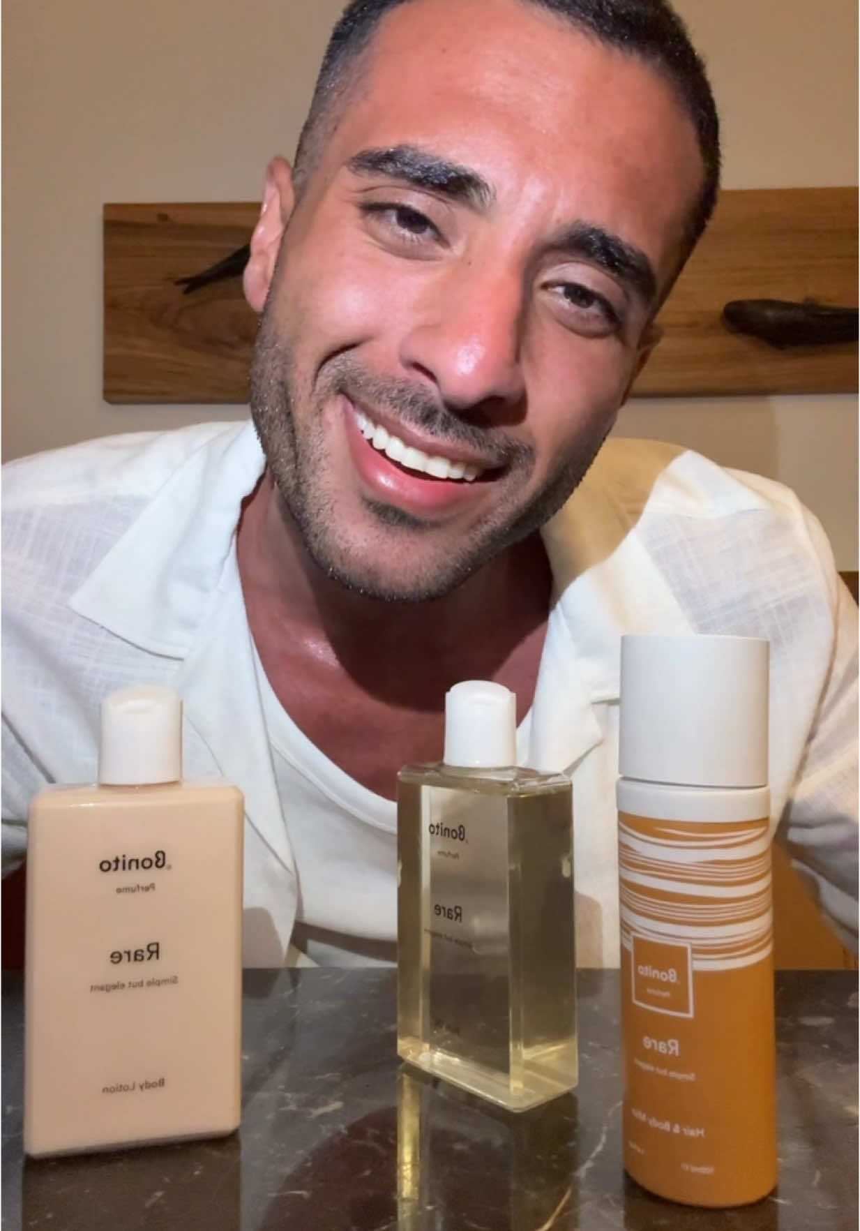 بمعرض العطور صاله ٥ رقم البوث ٥٢٢ متوفر بالموقع بعد  الحجم ٢٠٠ ملي ريحتهم بالضبط نفس  السبريه  تخيلو ان سعرهم ثلاثتهم ب ٣٥ @Bonito_kw  بضبط ريحتهم جيز كيك !  ‏Rare فيه فانيليا ومسك و بودر  توصيل جميع دول الخليج ‏#الشعب_الصيني_ماله_حل😂😂 #منصور_البلوشي #explor #fyp #mjburger #حمزة_المحمداوي #اول_مره 