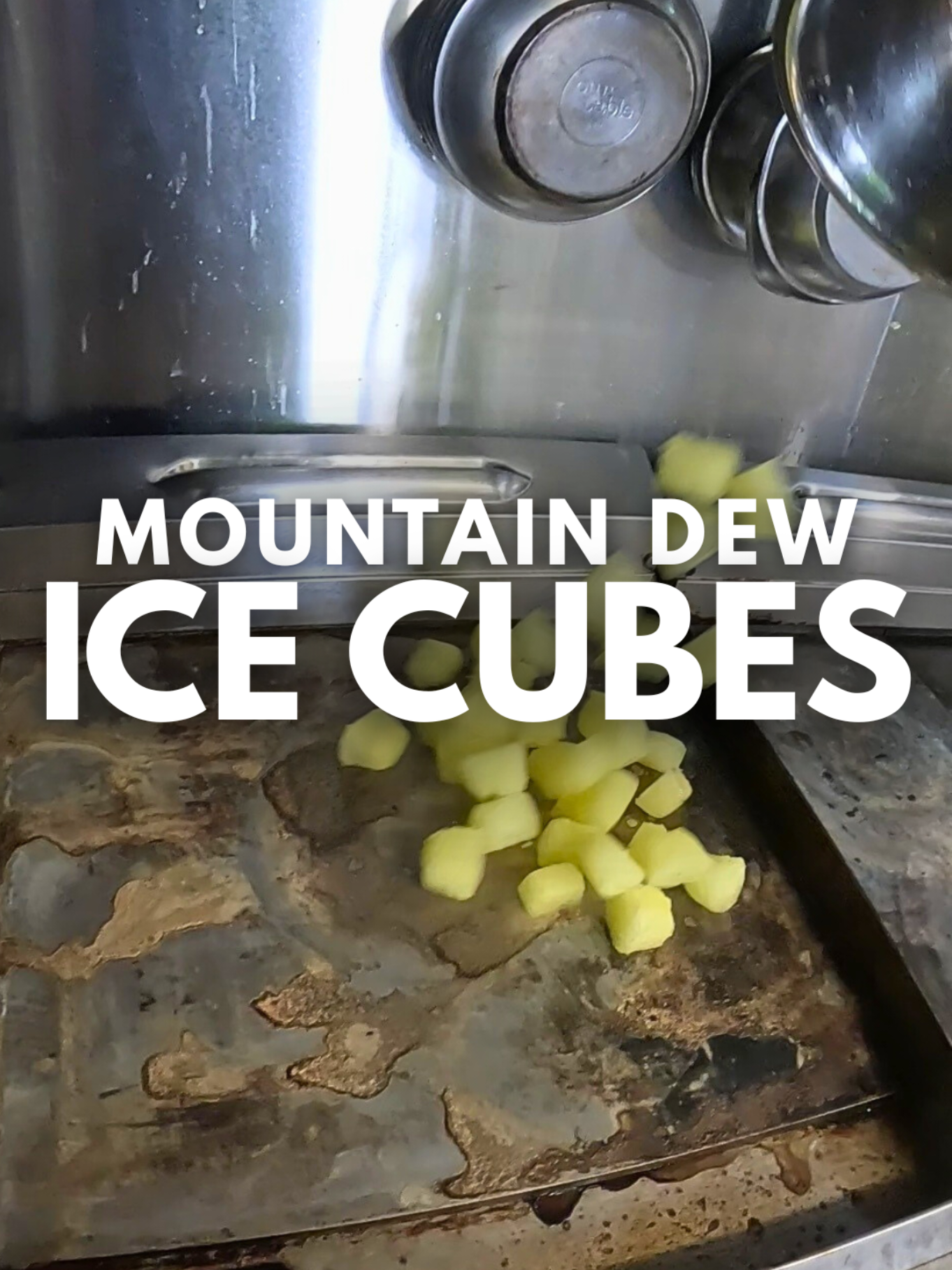 Cleaning a griddle with Mountain Dew ice cubes 🧊 #kitchen #restaurant #KitchenHacks #cleaning 