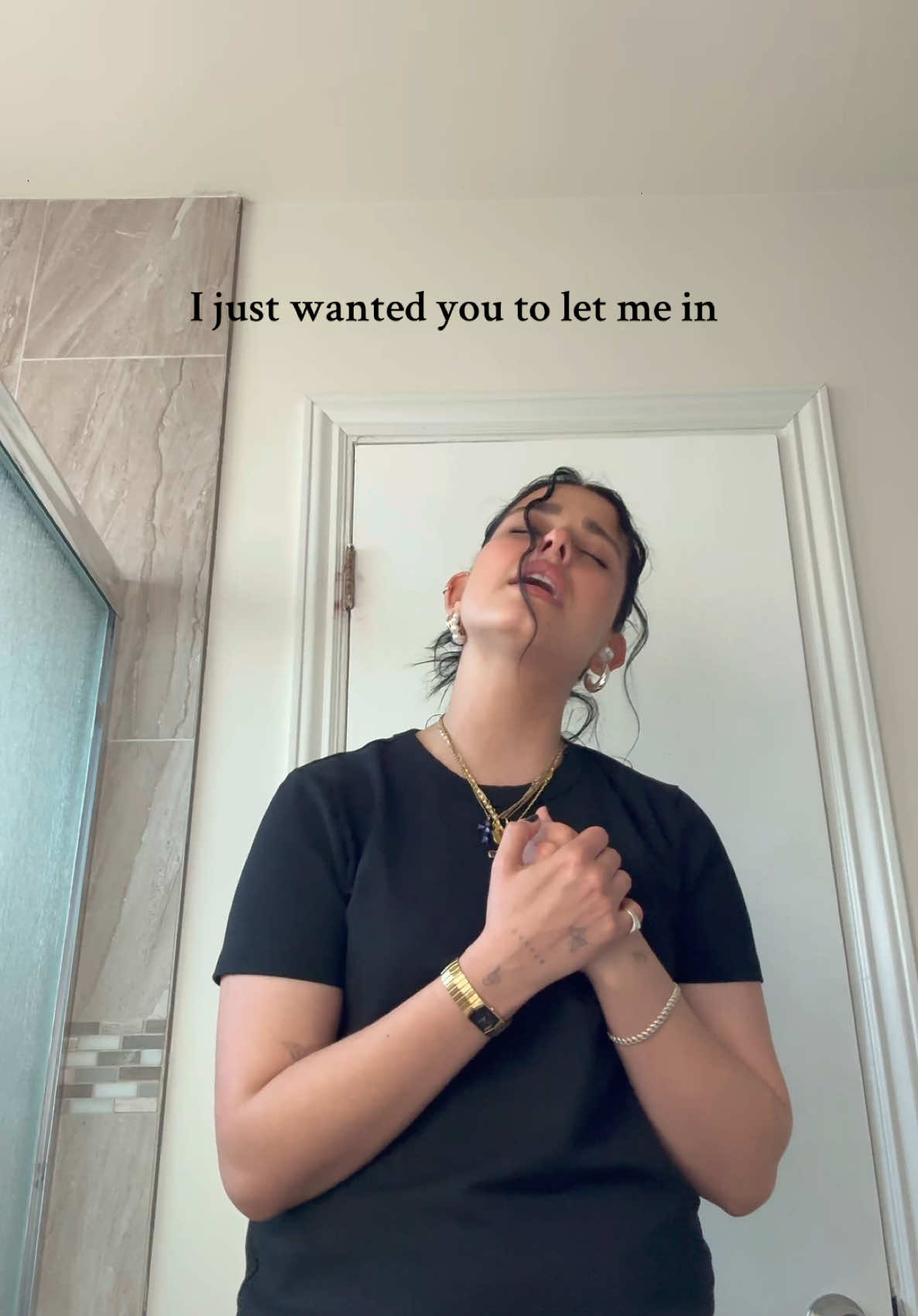 I NEVER MEANT TO START A WAR 😭 @Miley Cyrus  #fyp #foryou #foryoupage #singing #singer #viral #trendingvideo #trendingtiktok #viraltiktok #trendy #trend #trending #sofiacamara #coversongs #cover #singingcovers #singingcover #singer #singing 