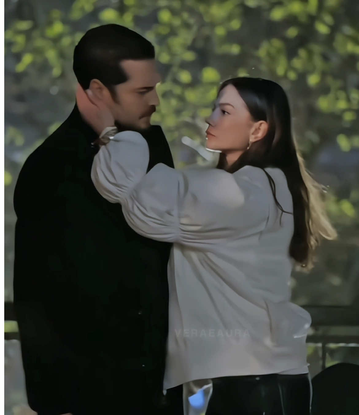 Aaaaaaaaa 🔥🔥🔥 #eşrefrüya #esrefruya #demetözdemir #demetozdemir #cagatayulusoy #erkencikus #ранняяпташка #мечтаЭшрефа #esfertek 