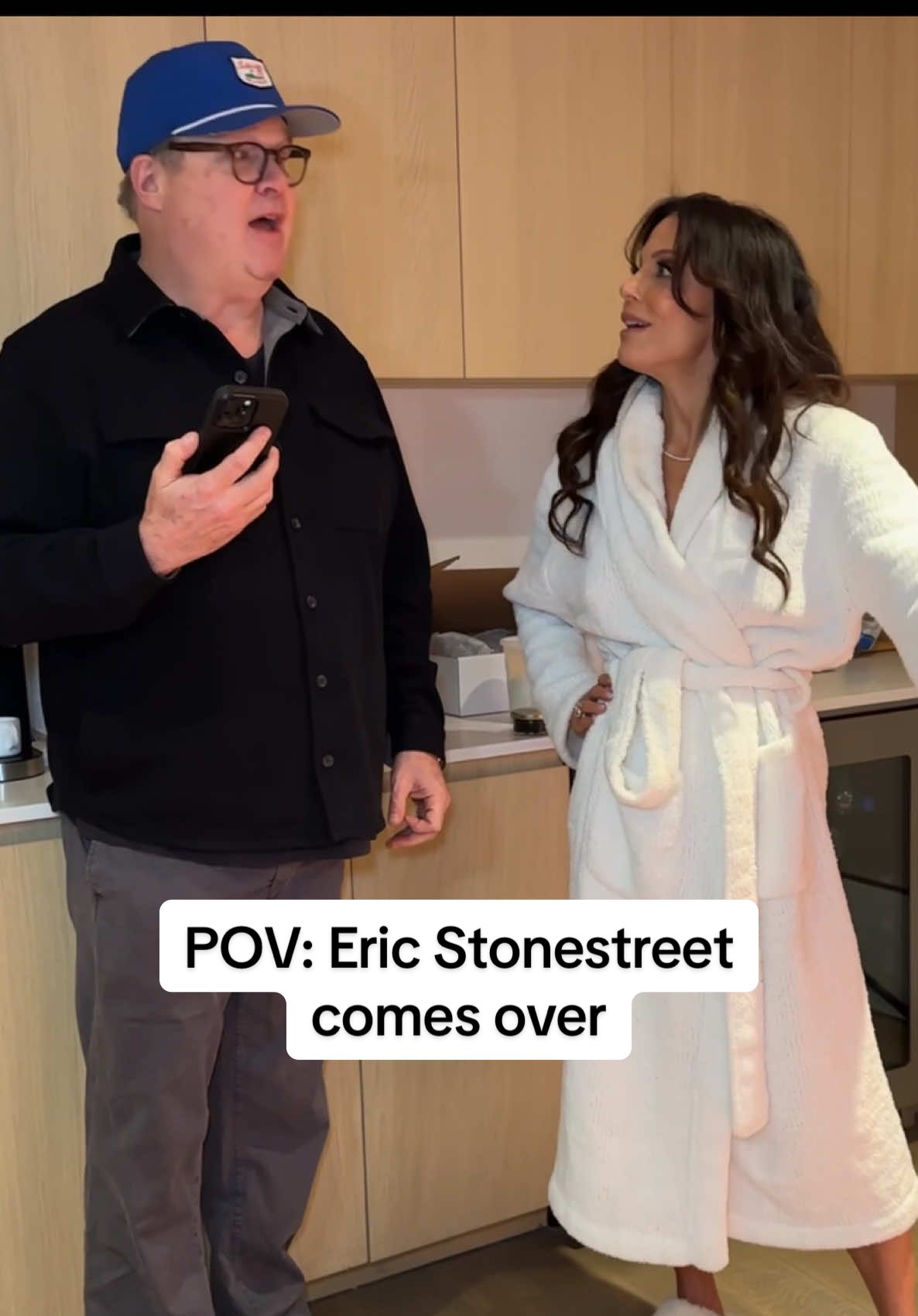 Chicken salad, caviar, and the best iced coffee you’ve ever had? You’re welcome. #ericstonestreet #caviar #modernfamily #foodreview #eating #cumuluscoffee #chickensalad #food #snack 