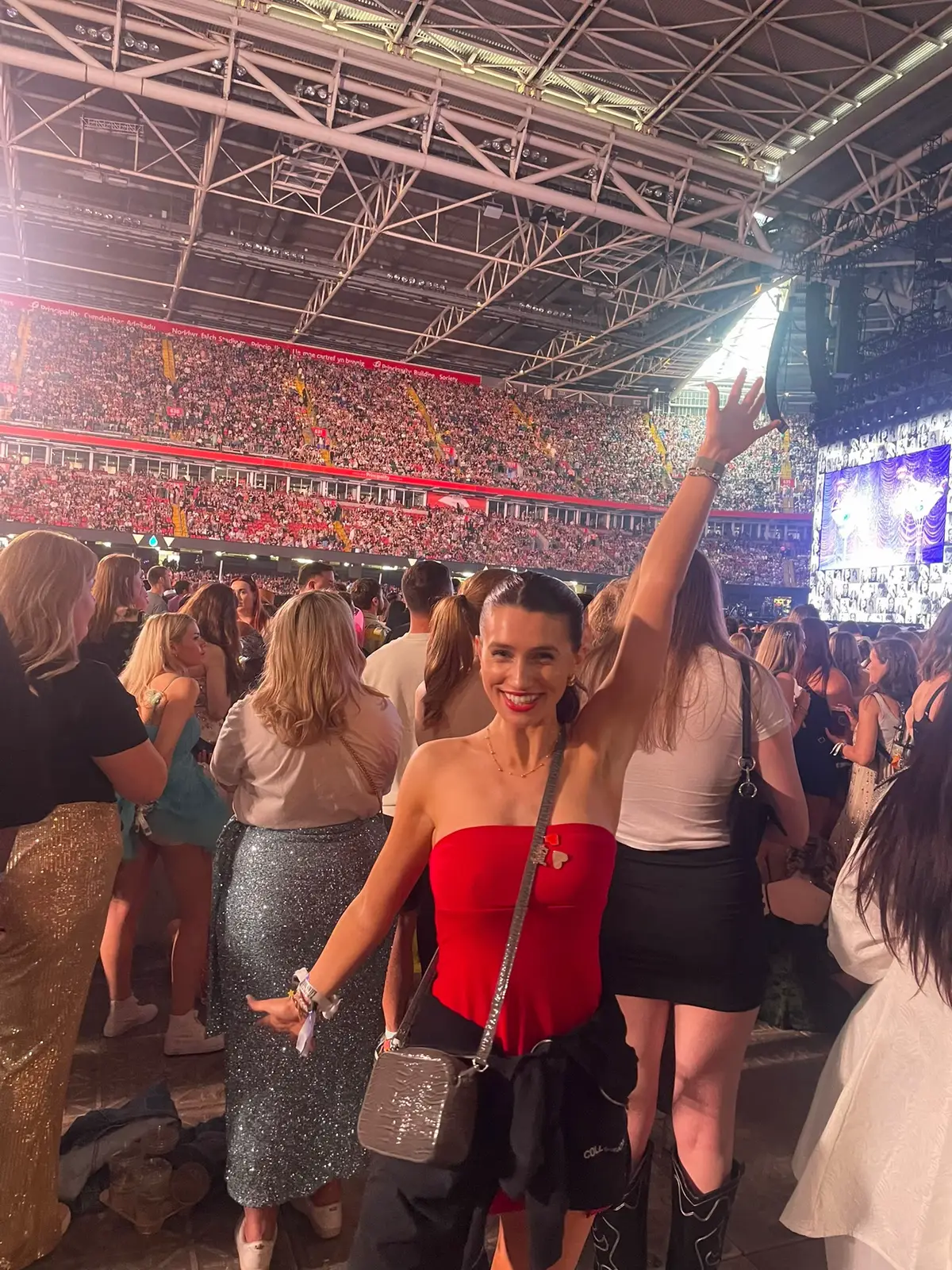 #taylorswift 