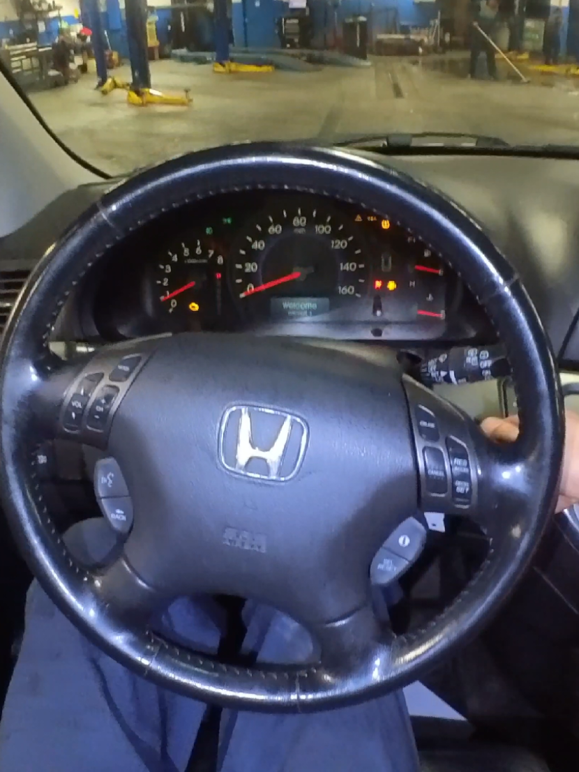 2005 Honda Odyssey LOF and ATF Service Only Please.. 🔧👀👌 #honda #odyssey #cel #transmission #pov 