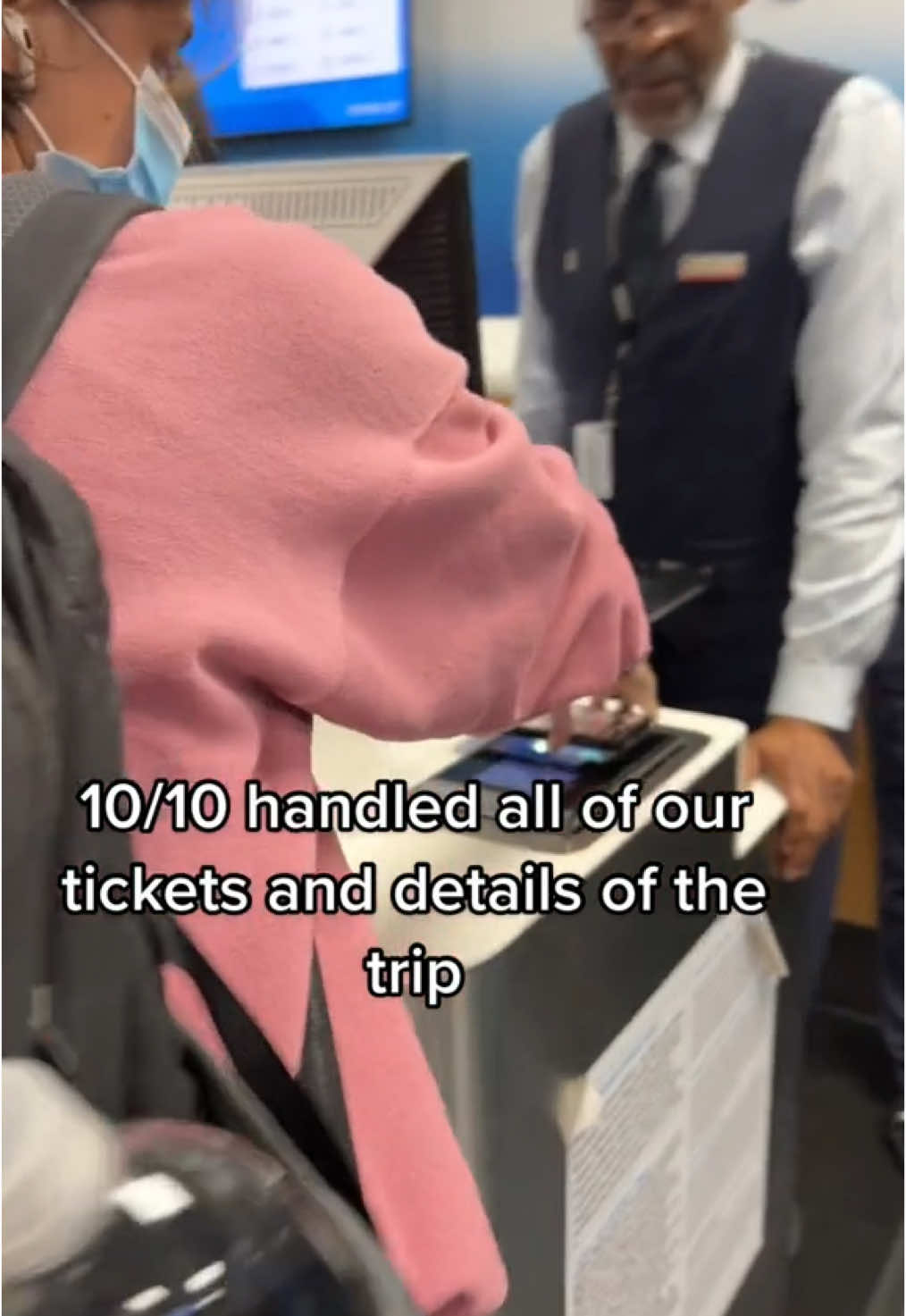 Everyone has someone that acts like this when you travel🤣🤣 #funny #fyp 