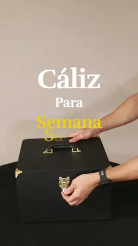 Acompáñanos en este preciso de empaque… #caliz #calizypatena #orfebreriareligiosa 