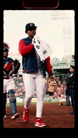 ¡Ahora es que empezó esto, primero del 2025 📈!  Now we go! First one of 2025! #66 #boston #baseball 