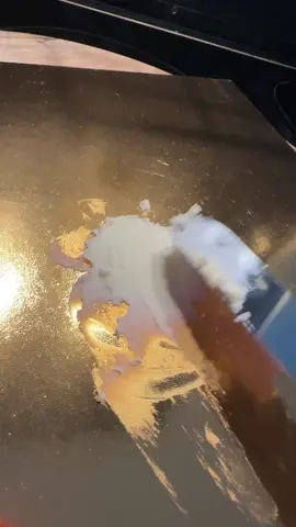Meine allererste Mirror Glaze Torte 🥰, naja für mein nächstes Mal hab ich definitiv andere Pläne mit den Schritten🤣😅🥰 #fürdich #fyp #foryou #hobbytorten #viral_video #fypage #torten #mirrorglaze 