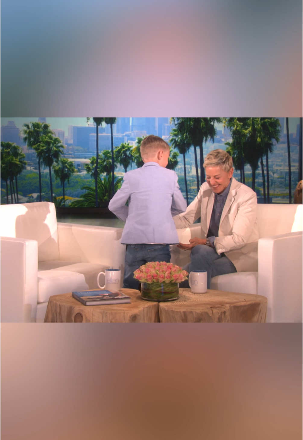 I’m not sure I’ve ever laughed this hard in my life. #thellenshow #throwback #comedy #kidcomedy 