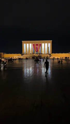 Yiğidim aslanım burda yatıyor.  #mustafakemalatatürk #anıtkabir 