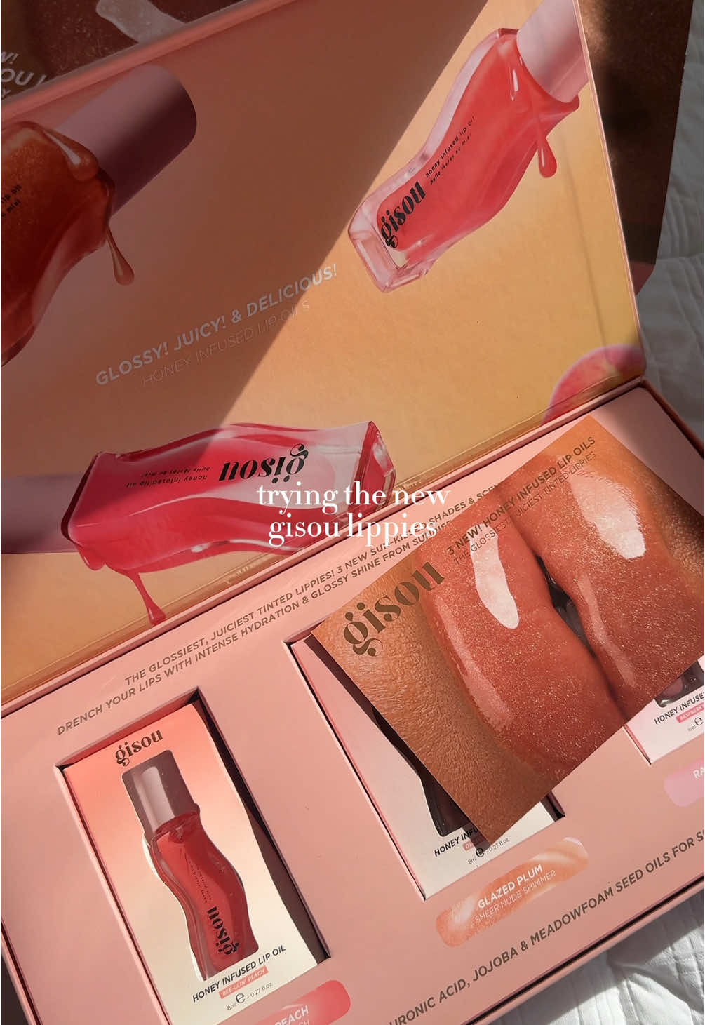 #creatorsearchinsights  trying the new honey infused gisou lippies ✨💋 @Gisou @sephora  #sephora #gisou #gisoulippies #gisoulipoil #gifted #giftedbygisou #selfcarenight #skincare #aestheticroutine #nightroutine #girlythings #cleangirlaesthetic