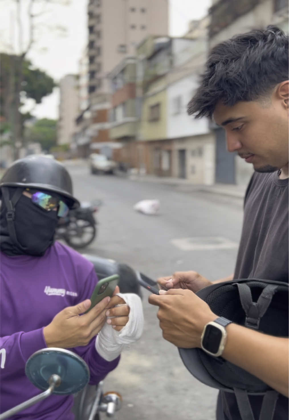 Ese momento incómodo cuando no llega el pago rápido😭😭@Miguel Carrasquel @Ccs2ruedas #foryoupage #yummyrides #viral_video #yummyridescaracas 