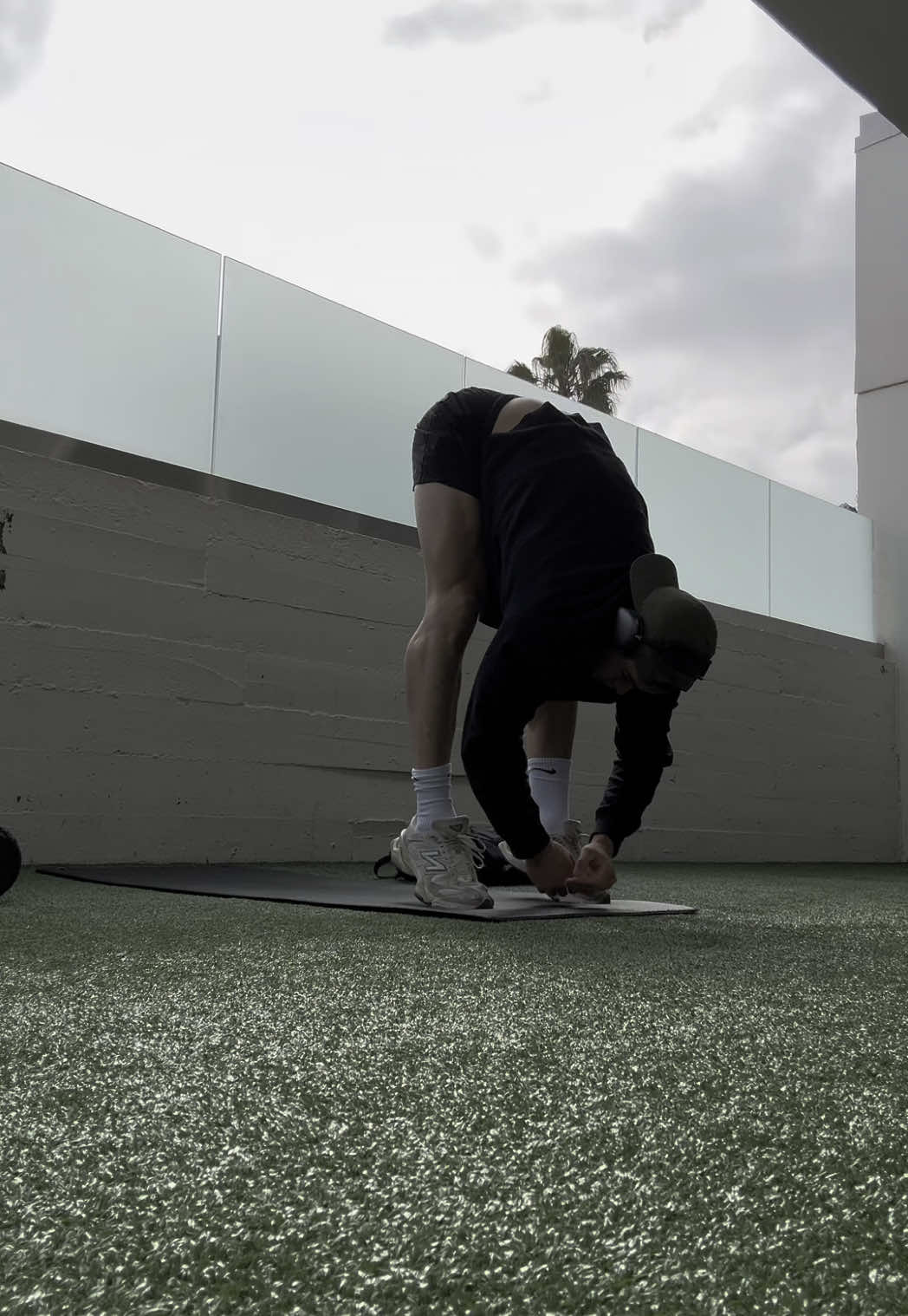 May seem long, but how I stay injury-free!  #fitnessjourney #warmuproutine #GymTok #fitnesstips 