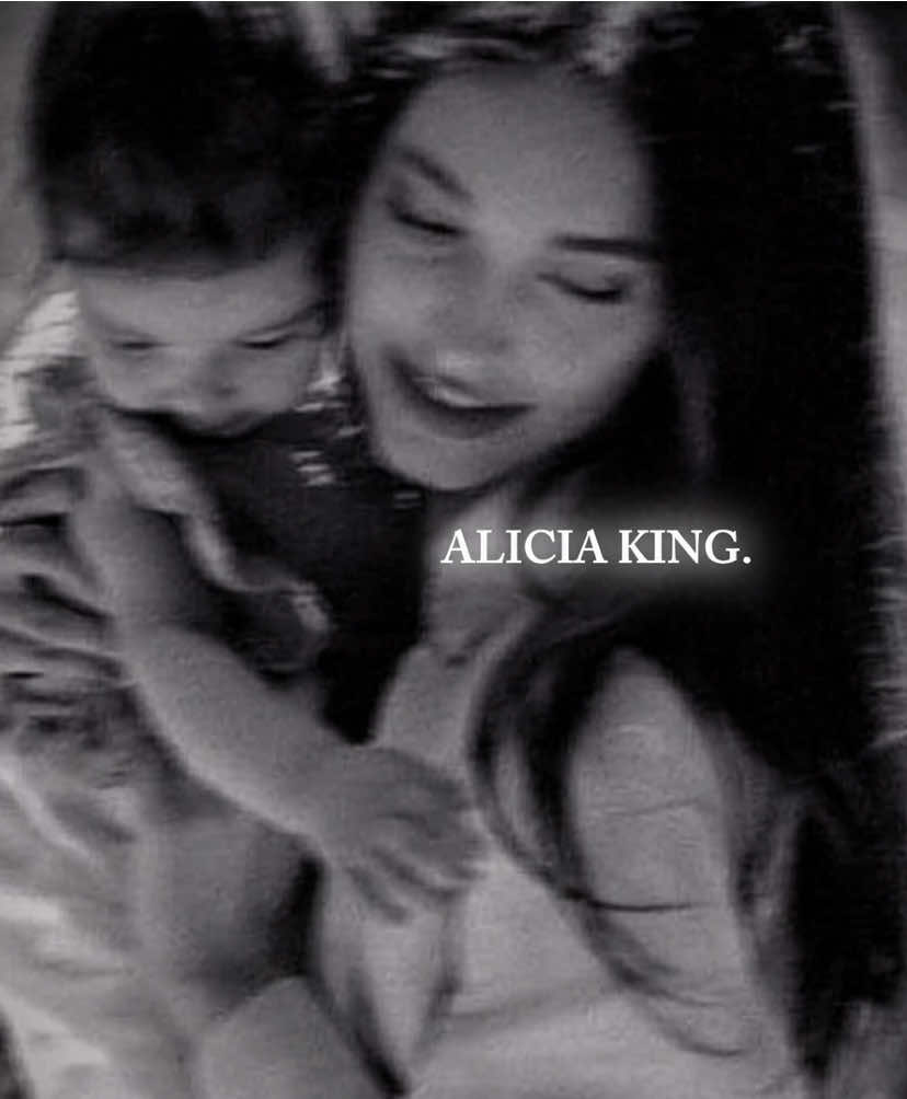 Eu odeio a história dela pq me faz querer chorar, ela merecia muito mais…🥺 | LIVRO: Royal Elite | #aliciaking #jonathanking #jonathanandalicia #res #royaleliteseries #royalelite #aidenking #aidenandalicia #rinakent #darkromance #bullyromance #foryou #fyp #fy 