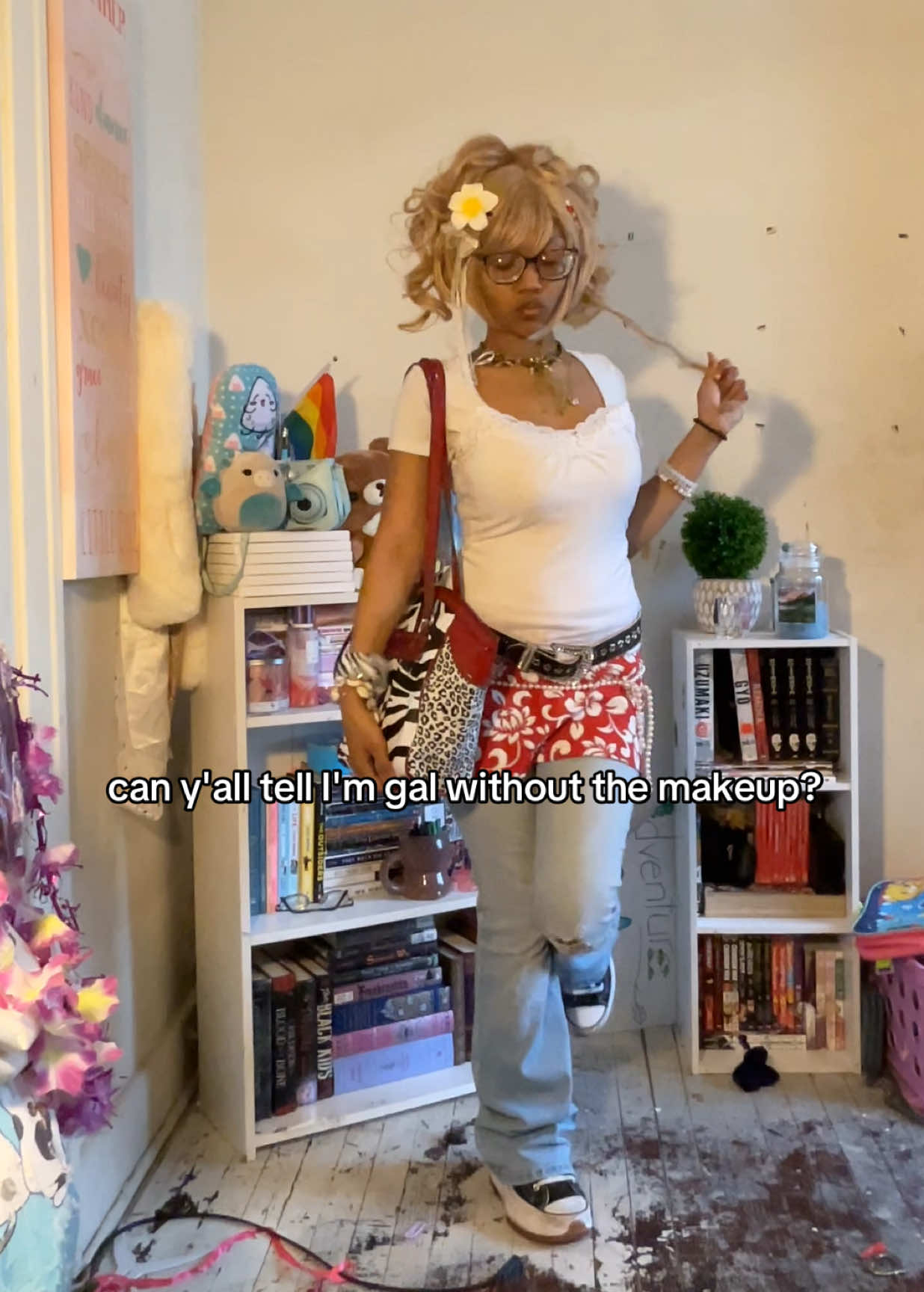 yes you have to wear the makeup to be gyaru, someone told me they could tell I was a gal based off my outfit and someone told me I had gyaru features so I'm curious. #fyp #gyaru #gal #gyaruinspired #y2k #kogyaru #jfashion #fashion #blackgyaru #harajukufashion 