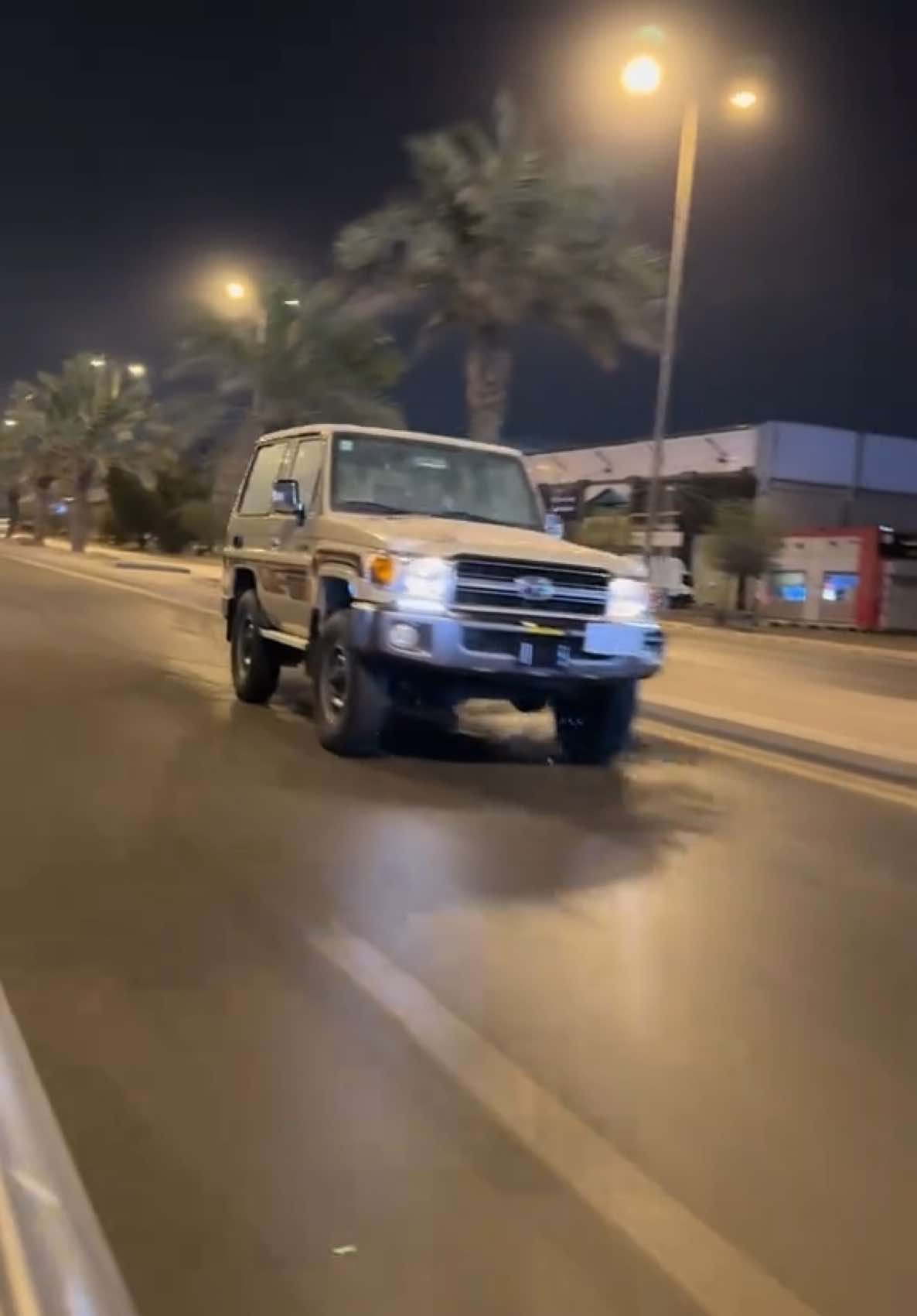 تمرين خفيف  🙂#ربع #تيوتا_شعار_لايعرف_القانون🔥🖤💪 #tektok #الشعب_الصيني_ماله_حل😂😂 