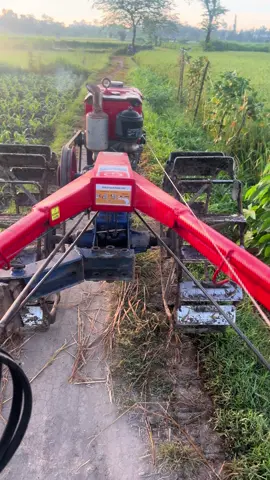 Damai #traktorsawah #traktor #kubota💪🏻💪🏻 