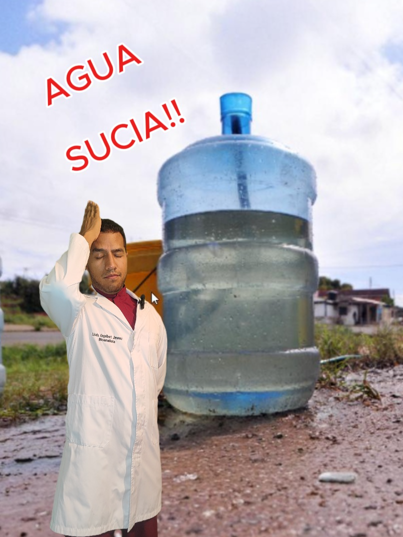 En esta ocación te comparto una experencia bastante inusual que me ocurrio dentro del #laboratorioclinico , cuando un paciente llego y trajo un envase de #agua , no se trataba de una muestra comun y corriente como las que siempre llegan al laboratorio, como son sangre , suero , plasma , orina u otra clase de liquido biologico, en esta ocacion fue una botella de #agua , el paciente nos comento que estaba trabajando en sitio pequeño bastante caluroso, sin aire acondiconado y con la luz del sol directo sobre las ventanas de la oficina, por ende todo el equipo de trabajo estaba sediendo y estaba tomando agua de un nefasto #botellondeagua , el paciente al recargar su botella de agua se da cuenta que hay particulas suspendidas en el agua, por tal motivo fue directo al laboratorio clinico a indagar ¿Que era eso?, imagina mi sorpresa al enfocar en el microscopio y ver este oceano de vida, hice este video con el fin de hacerte un llamado a la conciencia, para que tengas cuidado la proxima vez que tomes agua, recuerda debes ingerir #aguapotable , #aguaaptaparaconsumohumano, el agua debe ser inodora, incolora, insipida, si el agua que vez tiene una apariencia turbia descartala, si tiene mal olor, no te la tomes, si tiene un sabor extraño no la ingieras, descartala inmediatamente, hay muchas enfermedades que se transmiten a traves del #aguacontaminada , muchas parasitosis como las que menciono en el video e incluso otras enfermedades como puede ser un rotavirus o un adenovirus, enterocolitis generada por bacterias, entre muchas otras, ¿Que opciones tienes para #potabilizar el agua?, puedes hervir el agua y matar todos los microorganismos, puedes clorarla, venden unas pastillas especiales para eliminar los microorganismos dentro de ella, tambien puedes filtrarla, un filtro puedes adquilirlo en una ferreteria; Recuerda invertir un pequeño monto en una botella de agua en un supermercado  no es nada si lo comparas con comprar todo un tratamiento contra una enterocolitis por ingerir agua sucia o contaminada o sin potabilizar.