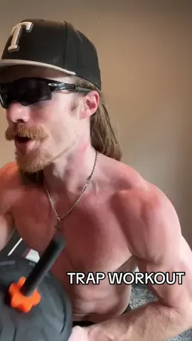 Dumbbell Workout for Trap Muscles 💪 #workout #dumbbellworkout #dumbbells #muscles #gym 