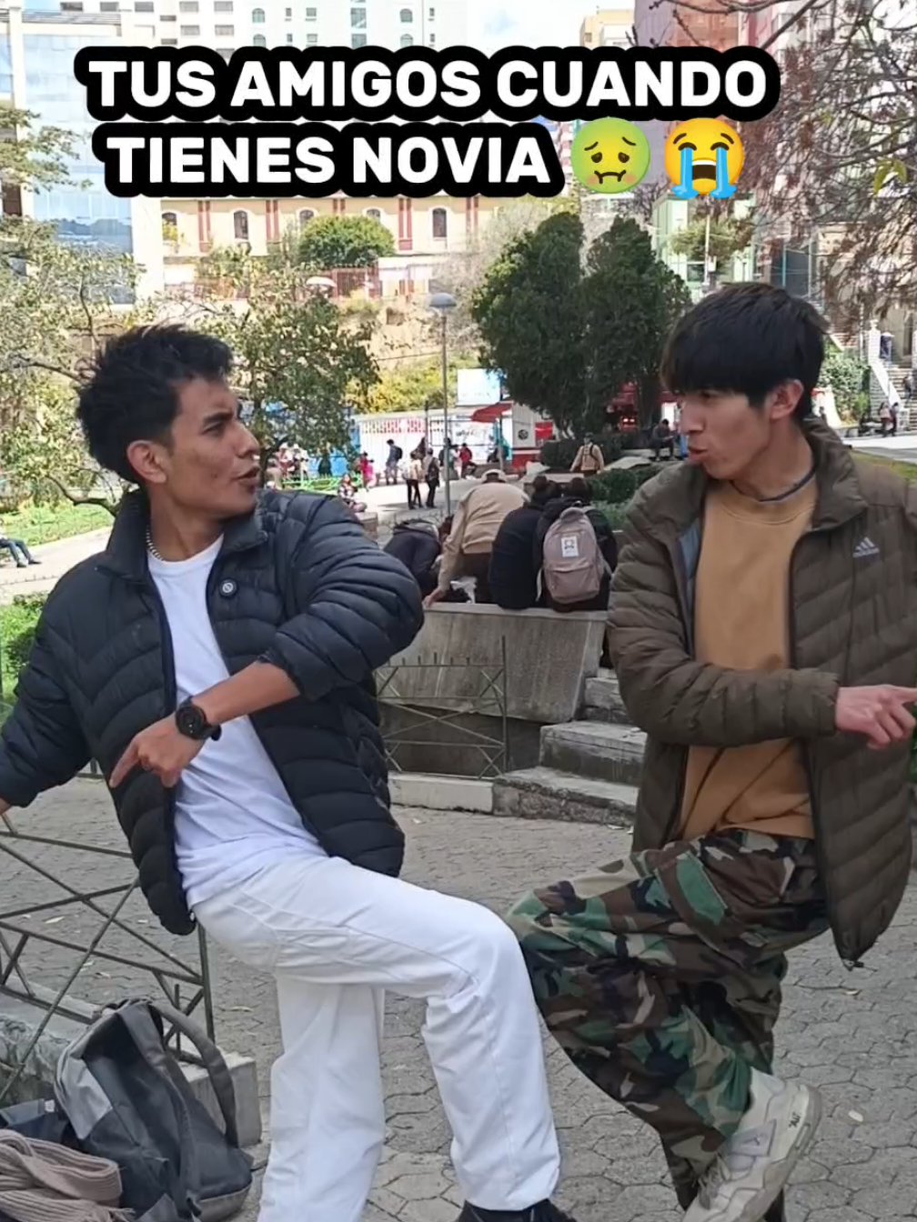 ¿Tienes este grupo de amigos? 😧🫣 @chris_vilanze @Alex  #amigostiktok #Amigos #amigo #salidaconamigos #novia #mejoramigos 